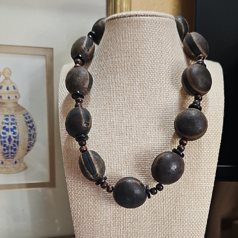 Natural Mucuna seed Necklace 8"